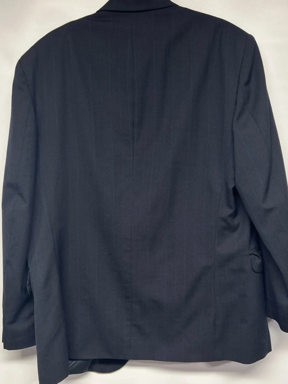 Oscar de la Renta Men's Dark Navy Pinstripe Sport Coat
